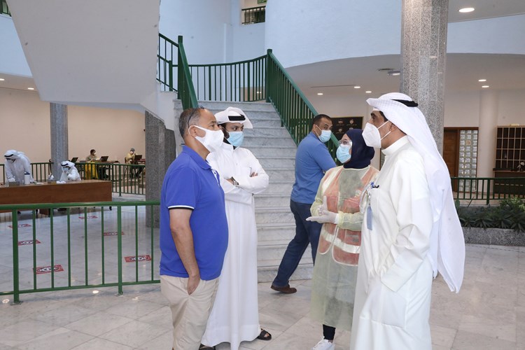 المسلم: «المسحة» السلبية شرط المشاركات الدولية للمنتخبات والأندية