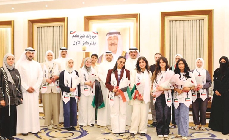 الطبطبائي استقبل الطلبة الفائزين في «الابتكار المالي»: دعم الإبداع وتعزيز المشاركة في المحافل الدولية