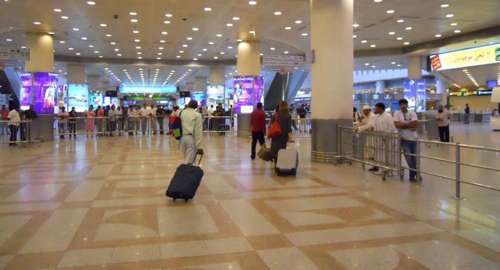 89 ألف مسافر عبر المطار في أغسطس