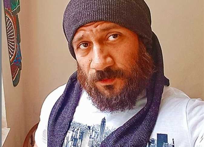 بعد إصابة أحمد مكي بكورونا: ما مصير مسلسل الاختيار2 ؟