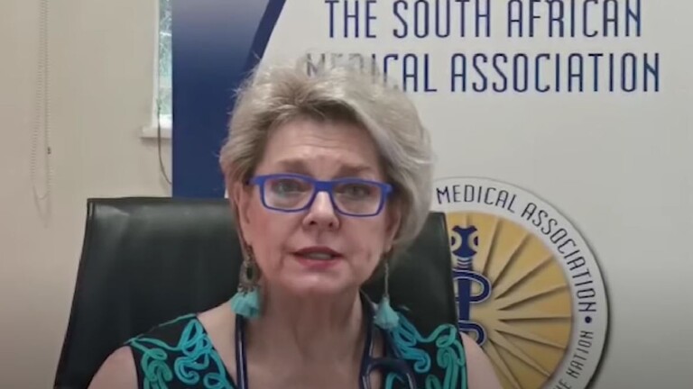 طبيبة من جنوب أفريقيا تتحدث عن أعراض المتحور الجديد 