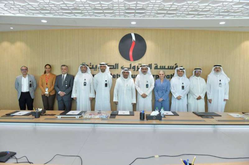 بدر الملا: تنفيذ الإستراتيجيات الخاصة بالقطاع النفطي على أكمل وجه