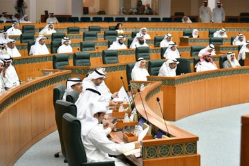 «الشهادات المزورة» إلى الواجهة مجدداً