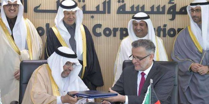 الكويت والسعودية توقعان مذكرة تفاهم لتطوير «حقل الدرة» المشترك