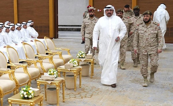 وزير الدفاع تفقّد القرعة العلنية لكلية علي الصباح العسكرية
