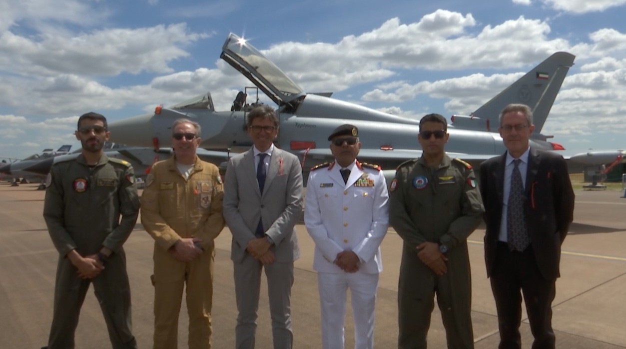 ����� ������ �������� ����� �� ��� ����� ���� �� ��������