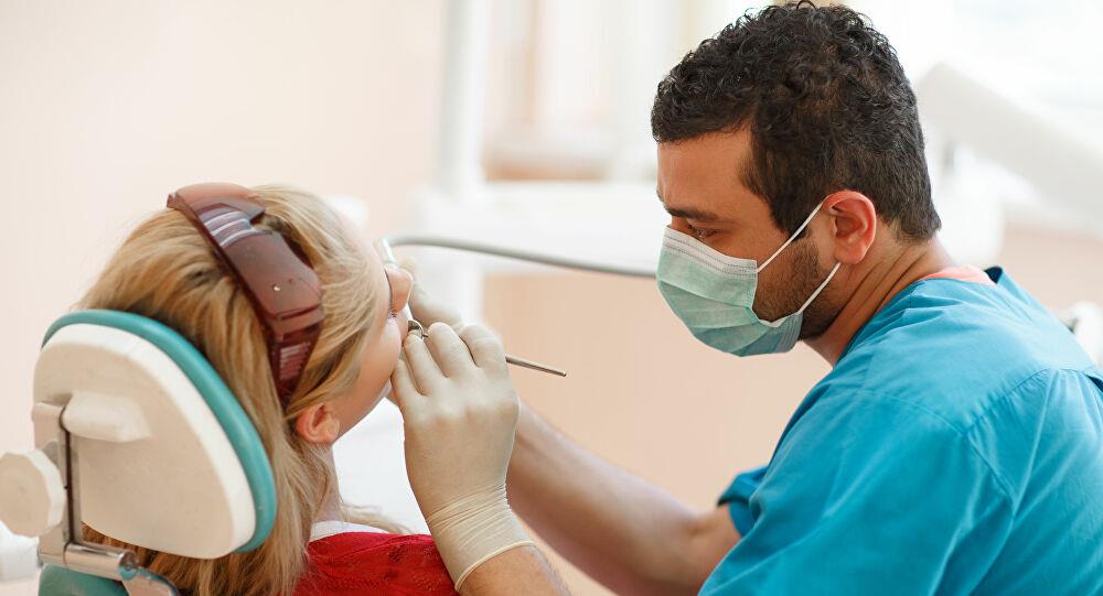 أشياء يفعلها أطباء الأسنان دائماً للوقاية من «التسوس»