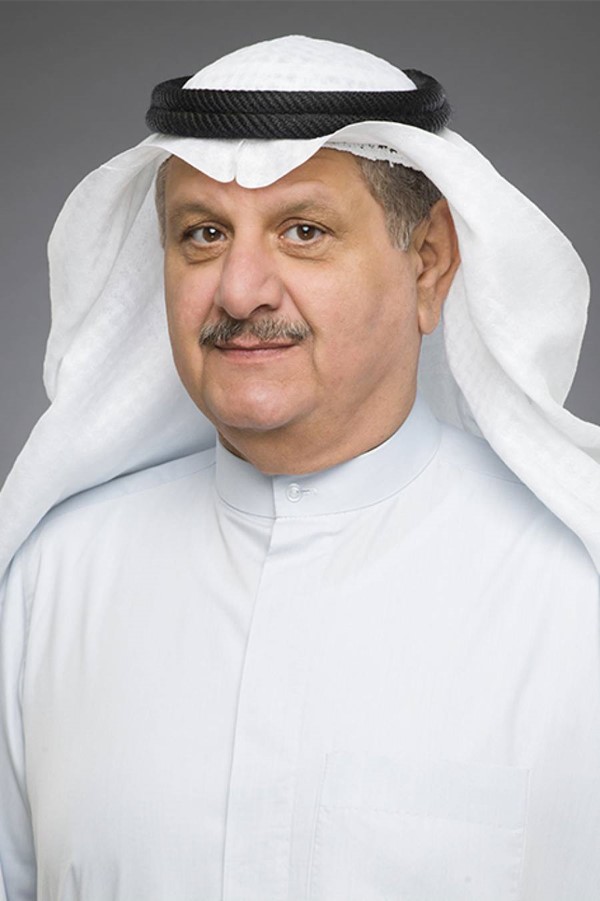 عيسى الكندري: إلغاء قرار الخدمة المدنية القاضي بحظر الجمع بين الدراسة والوظيفة
