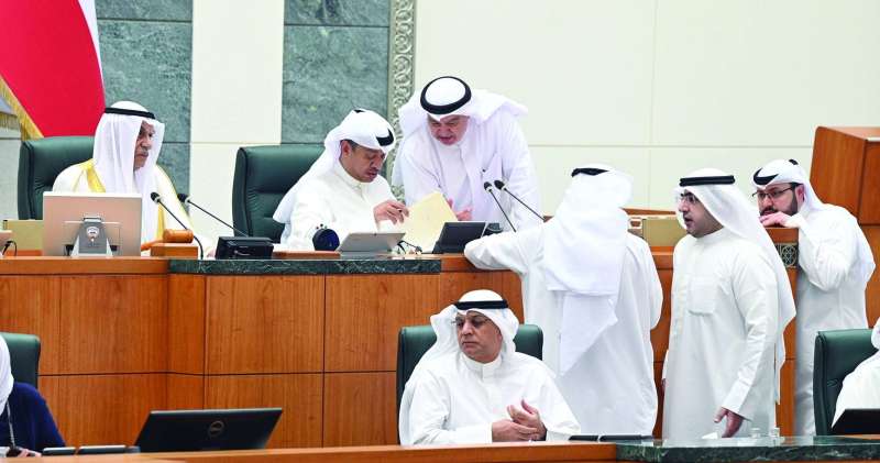 الحكومة تستعجل قوانين الشفافية ومكافحة الفساد