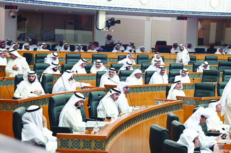 «البديل»... توافقٌ على تقليص فروقات الرواتب