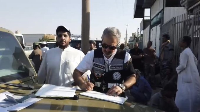 «القوى العاملة» تخالف 127 عاملاً بـ«تفتيشية» في السالمي