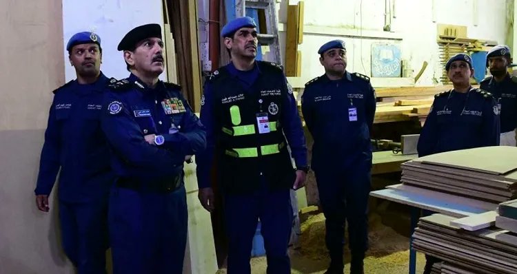 «الإطفاء»: غلق 6 منشآت حرفية مخالفة بمنطقة الشويخ الصناعية