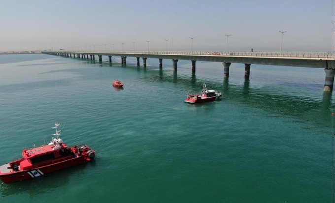 زوارق الإطفاء البحري تنقذ فتاة ألقت بنفسها من جسر جابر 